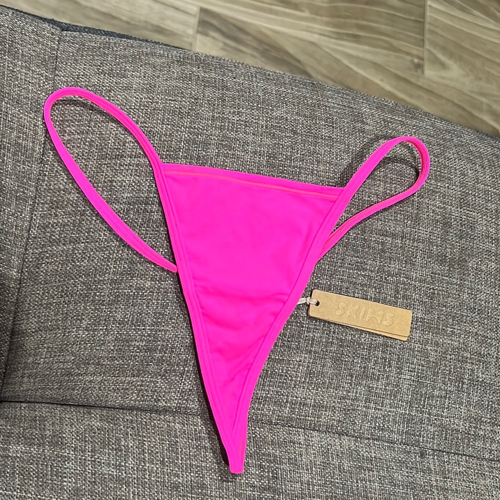 Skims Body T String Thong